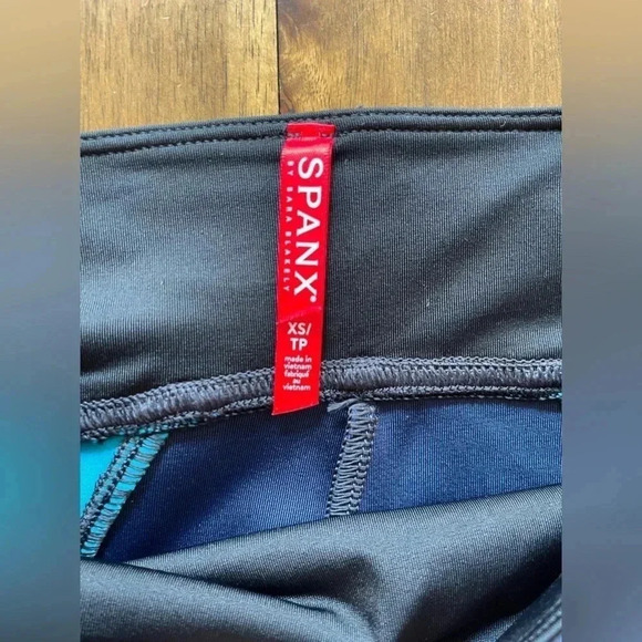 SPANX faux leather 7/8 track stripe leggings - Picture 7 of 13